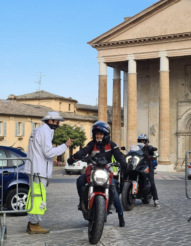 2D0AC416-F97E-4885-BE09-7A33A0977862