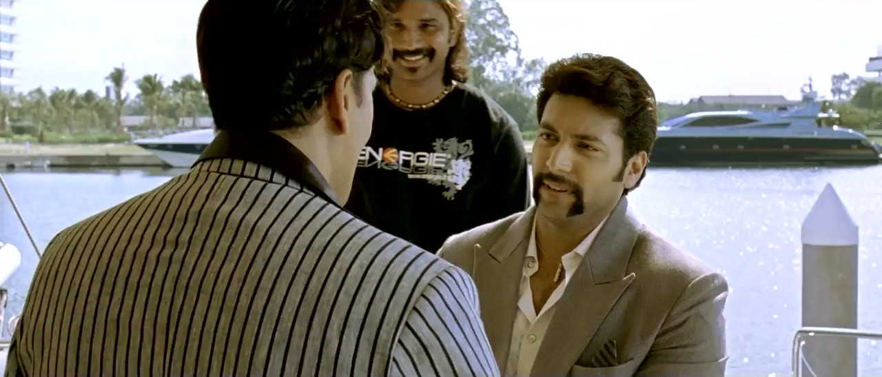 Aadhi Bhagavan 2013 WebRip [Tamil] 480p 720p ESub Screenshot