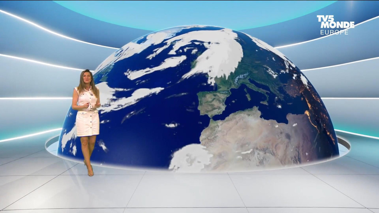 Daniela Prepeliuc TV5 080522.mp4_snapshot_00.04_[2022.05.08_18.10.15]