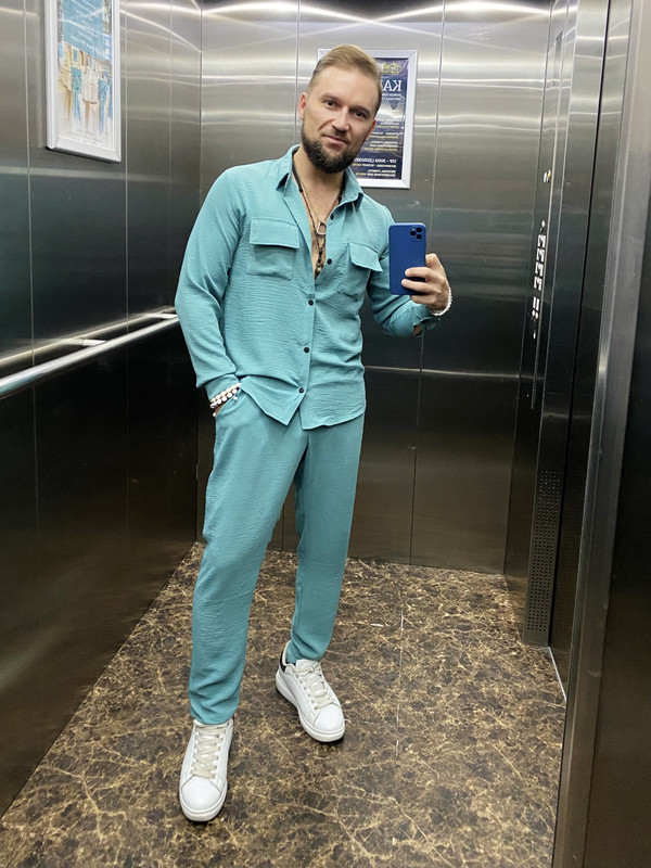 B5676FE6-81D9-4A9B-8261-19ADF0AC993E