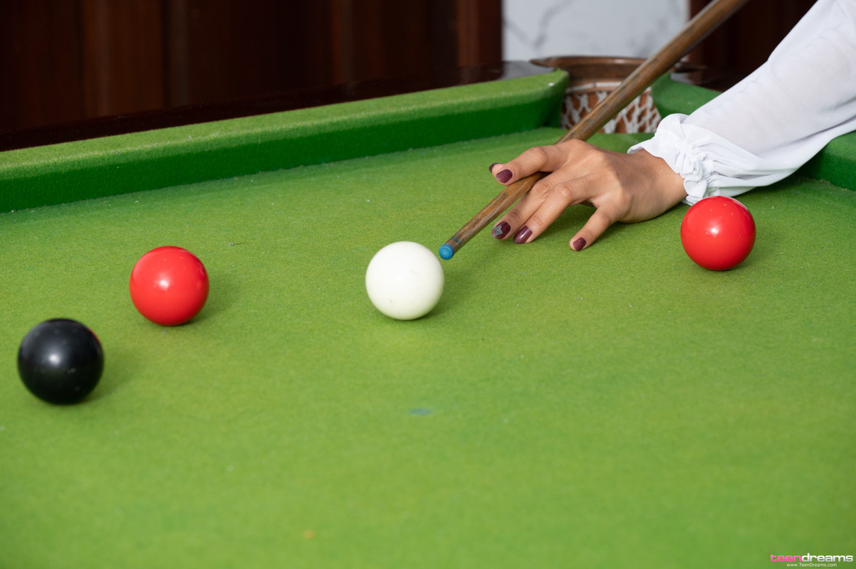 Yori playing pool 0001