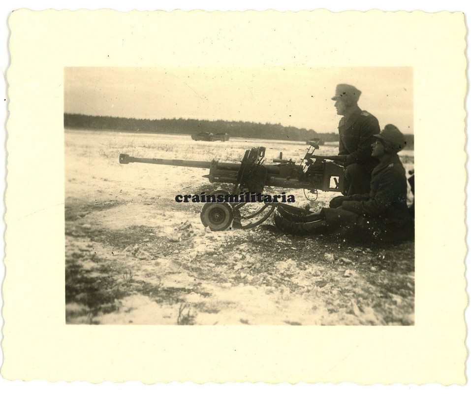 Orig. Foto Gebirgsjäger am 2,8 cm schwere Panzerbüchse 41 Geschütz PaK