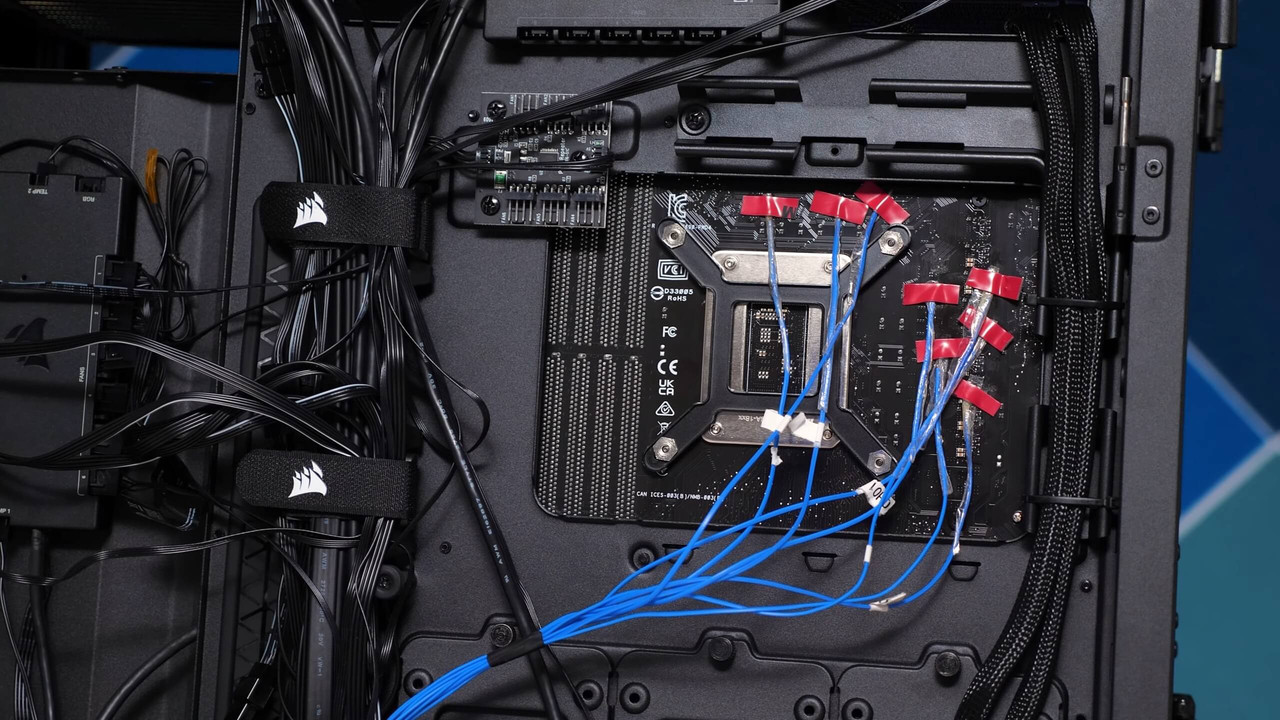 https://i.postimg.cc/W1bbQFby/1639048805-657-Carte-mere-Intel-Z690-VRM-resume-dentree-de-gamme.jpg