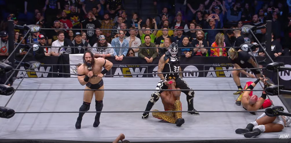 AEW Dark Triangulo de la muerte