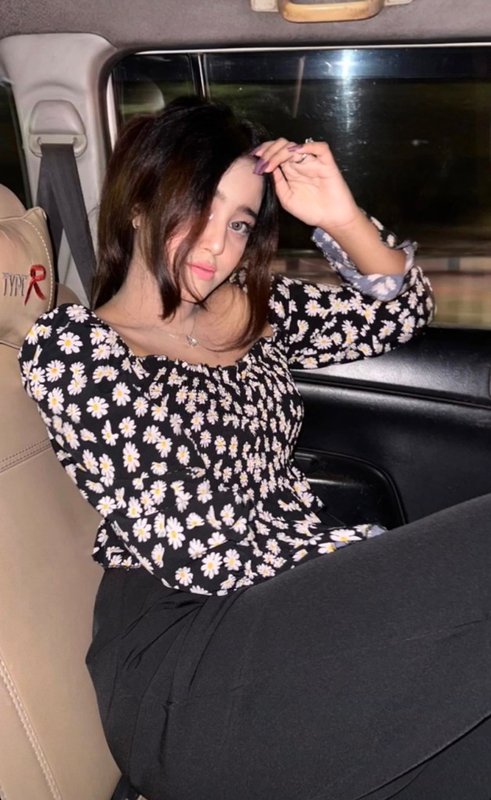 Famous Instagram Influencer Viral VIDEO 5Min+ Fucking & Giving Blowjob with Full Face Loud Moaning Hot Expressions Video+Pics 2 IMG-2.jpg
