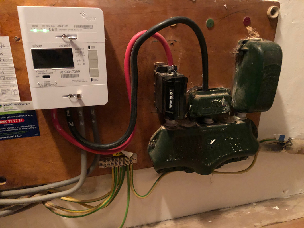 Electrical Work In A Garage Notifiable Page 1 Homes Gardens And Diy Pistonheads Uk