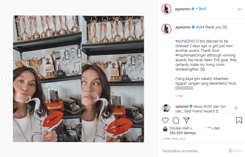 Agnez Mo pamerkan segudang piala miliknya