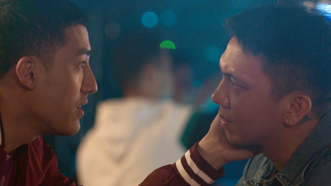 Caught-Between-G-and-B-(2)