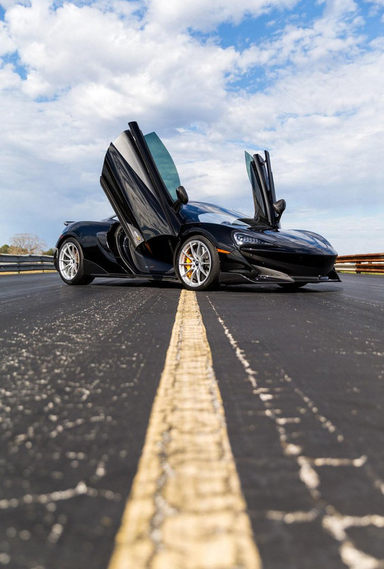 2019 McLaren 600LT HPE800 by Hennessey Performance (4)