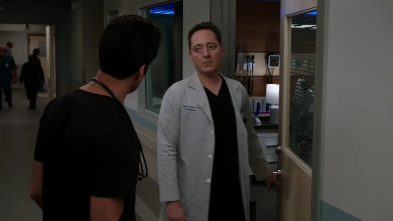 Chicago.Med.S08E01.Si.comincia.contando.le.perdite.1080p.WEBMux.ITA.ENG.x265-BlackBit[screenshot 3]