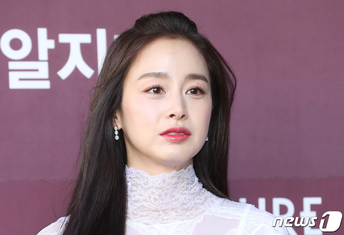 kim taehee dipuji netizen kerana pilih untuk tua secara semula jadi