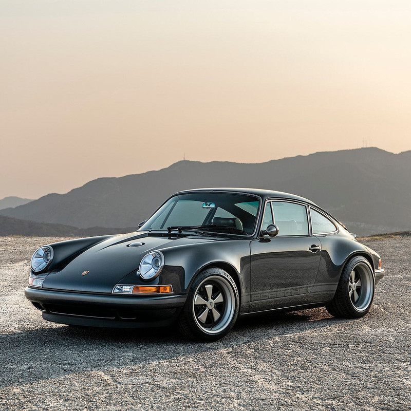 Singer-Vehicle-Design-Suisse-Commission-20.jpg
