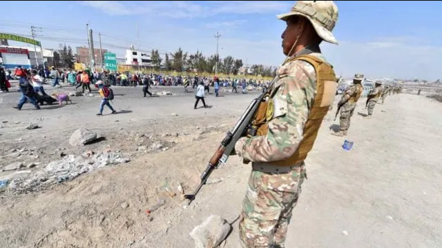 Perú declara estado de emergencia por 30 días; evalúan toque de queda