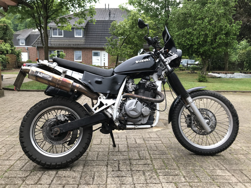 20B18341-8B49-4CE0-8830-A5CBDC665D03