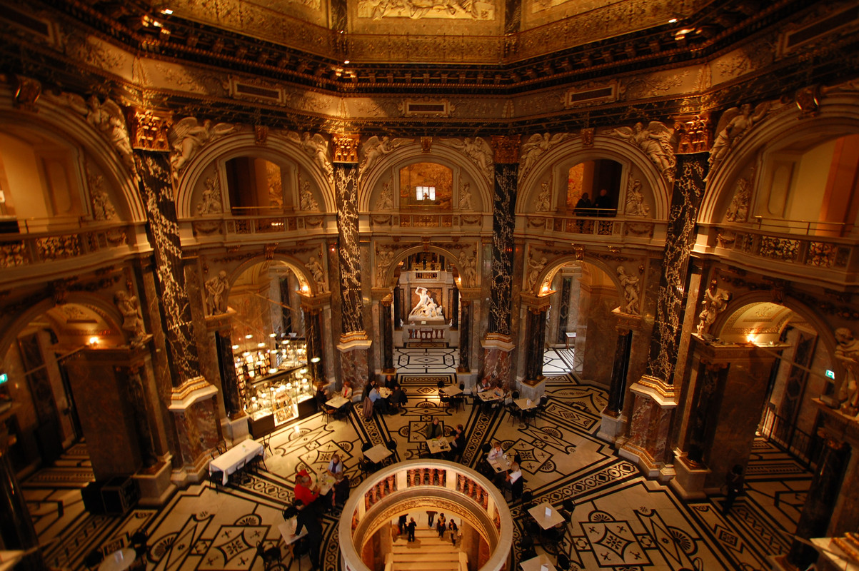 Kunsthistorisches-Museum-Interior.jpg