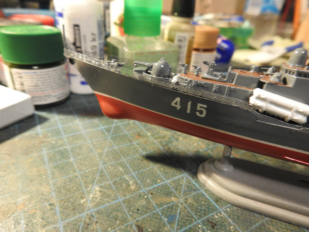 Russian Sovremenny Class Destroyer, 1/700 Dragon - Sida 2 DSCN3769