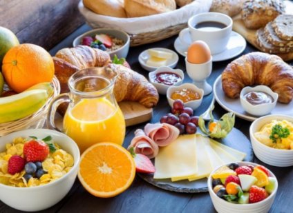 ggl1200-breakfast-table.jpg