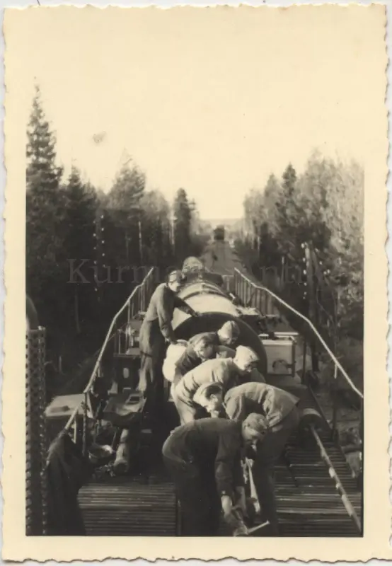 MD060 Foto Wehrmacht Panzerzug Eisenbahn Artillerie Geschütz Kanone !