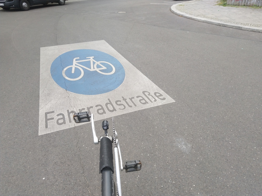 [Afbeelding: IMG-20230830-151510-fahrrad-strasse.jpg]