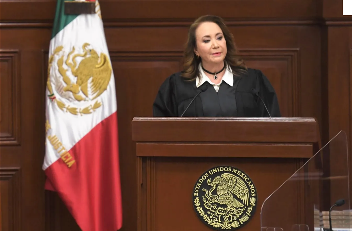 Amparo de YasmÃn Esquivel: “La peor estrategia de la historia”