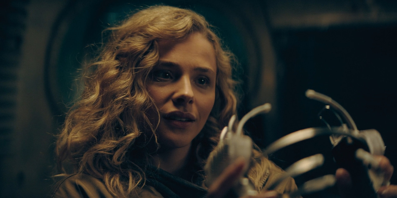 The Peripheral 2022 S01E01 Amazon 1080p WEB DDP x264-NM21vi.mkv_snapshot_00.17.50.656