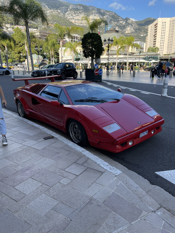 B2FE0485-AB0E-4F04-8F10-7F7A68599510