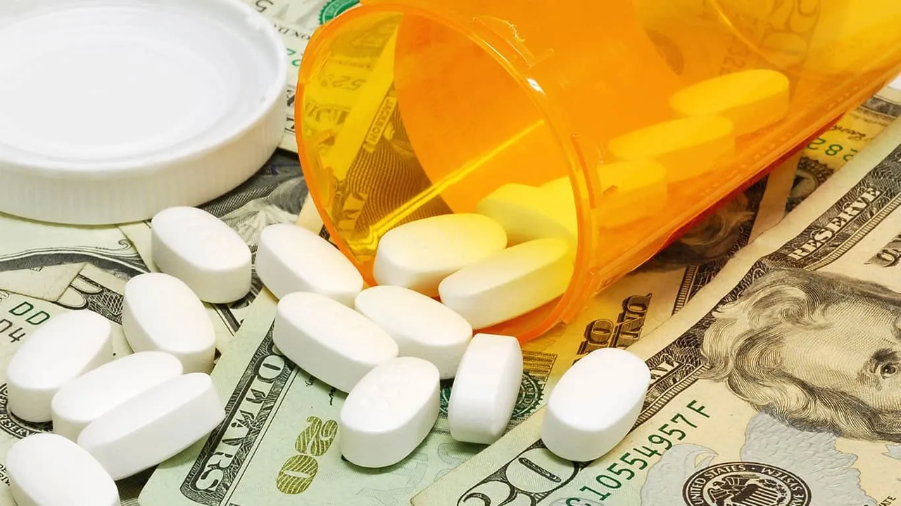 Investigan farmacéutica mexicana por vínculos con ‘Los Chapitos’