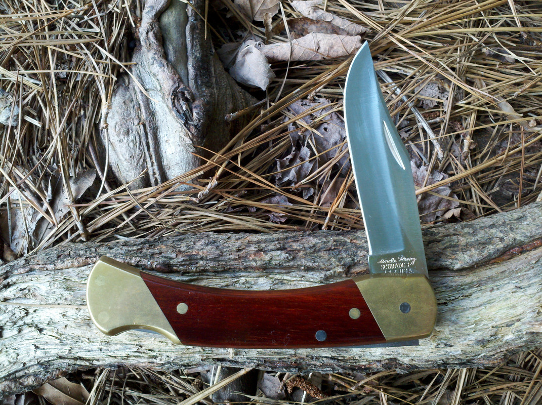 Schrade-Uncle-Henry-LB7.jpg