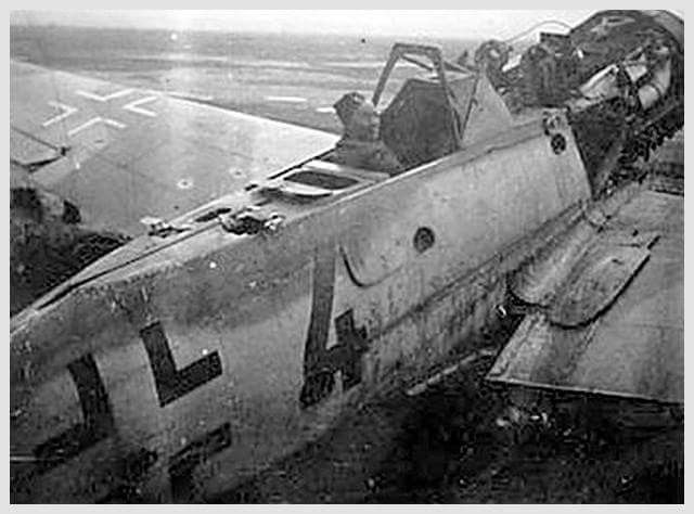Fw-190-D-9-Brown-4-Starboard.jpg