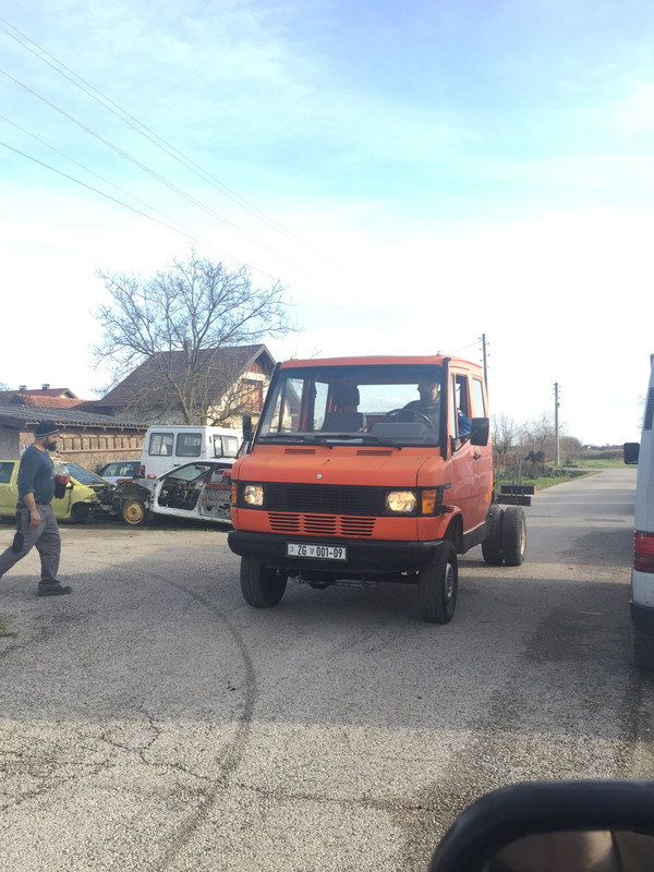 1EA9E635-A5F6-4E06-863E-2DE72122AEE3
