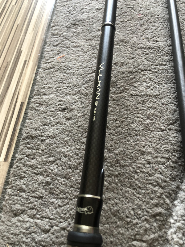 E8D31E6A-4051-4B54-A611-7B878A9DFB44