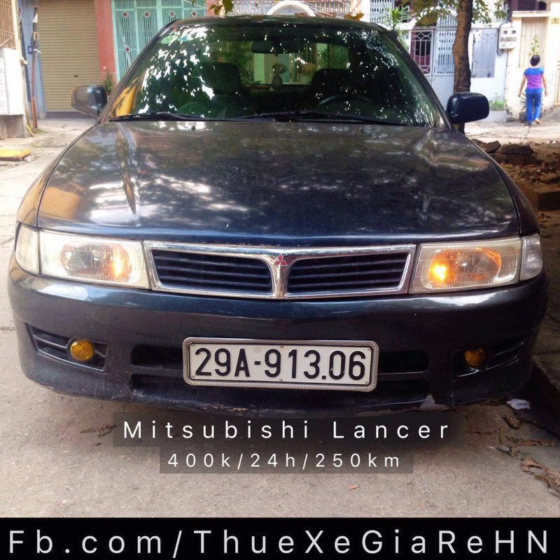 cho_thue_xe_tu_lai_4_ch_Mitsubishi_Lancer_MT_gia_400k.jpg