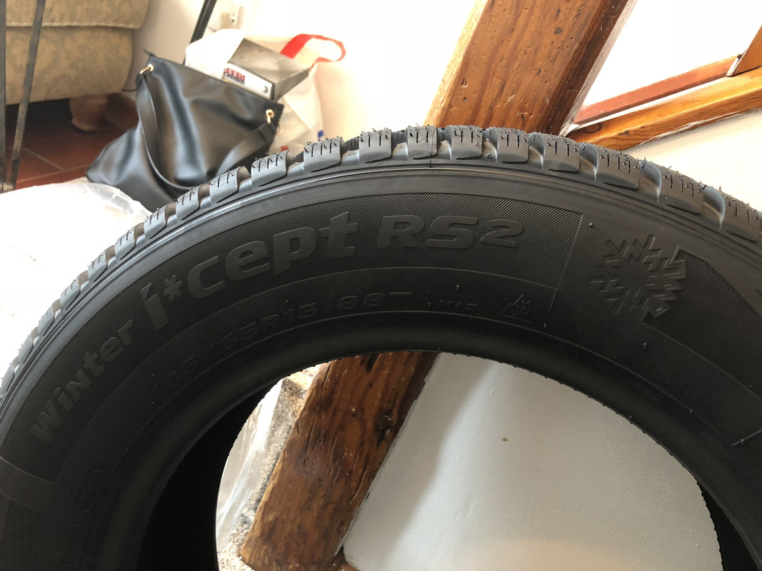 FBFE83A6-133A-4AA0-903A-4F3C04C230FF