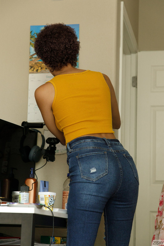 full_007_2583113304133325