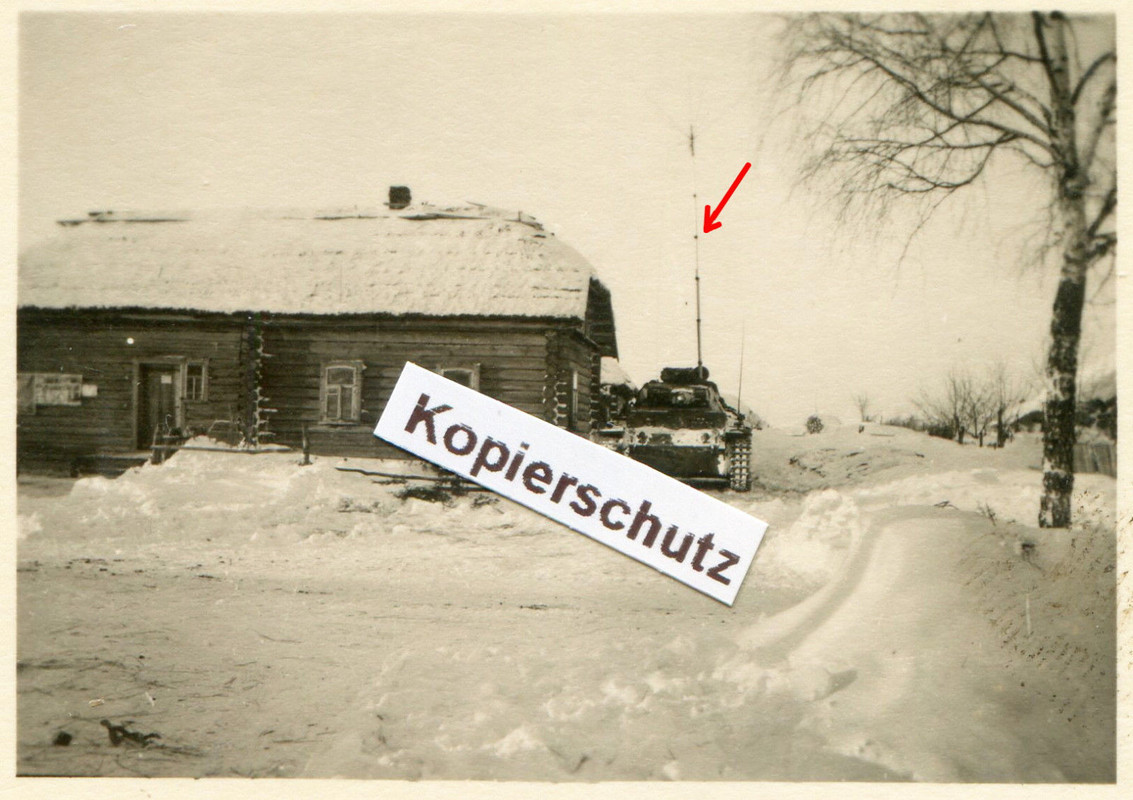 Panzer Rgt. 35 , Befehlspanzer mit großer Antenne