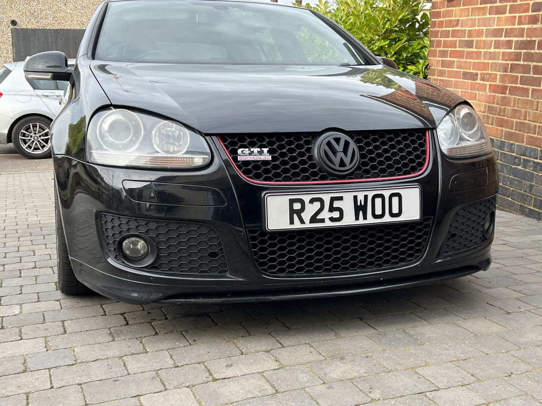 814BD9AD-8AE8-4B99-AAAE-53312929126B