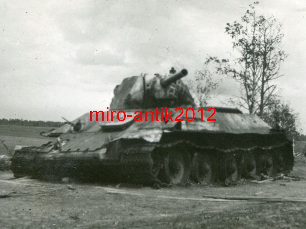 Wehrmacht, zerstörter Panzer, T-34, Nahaufnahme,