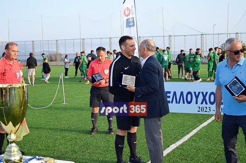 , &Tau;&omicron; &phi;&omega;&tau;&omicron;&rho;&epsilon;&pi;&omicron;&rho;&tau;ά&zeta; &tau;&omicron;&upsilon; &tau;&epsilon;&lambda;&iota;&kappa;&omicron;ύ &Epsilon;&rho;ά&nu;&eta;-&Pi;&alpha;&nu;&theta;&omicron;&upsilon;&rho;&iota;&alpha;&kappa;ό&sigmaf; (&phi;&omega;&tau;&omicron;)