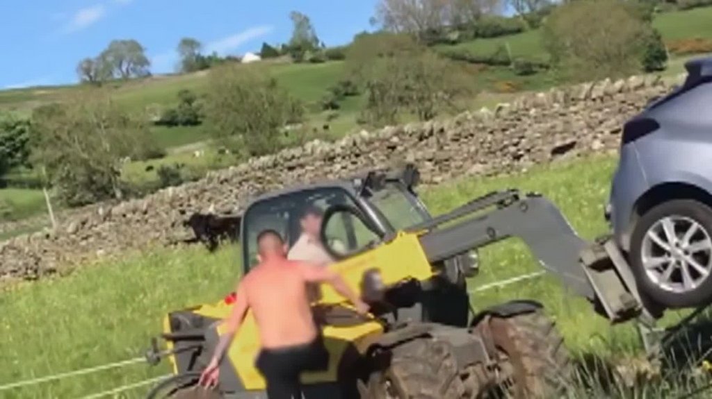 [Image: 49nsxdjfxk66.jpg]