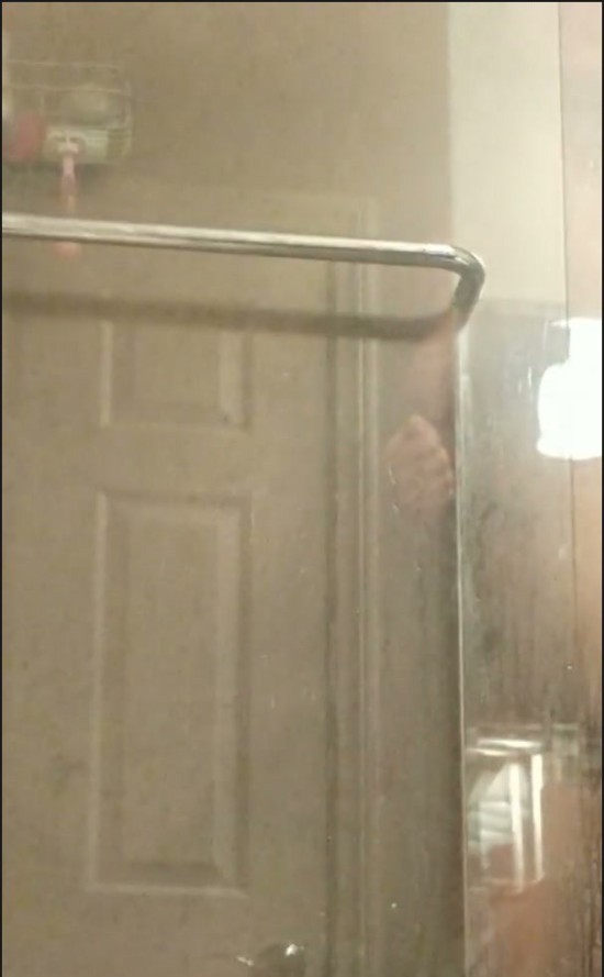 [Image: Voyeur30285135217.jpg]