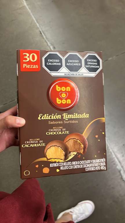 Sam's Club: Caja de 30 chocolates bon o bon 
