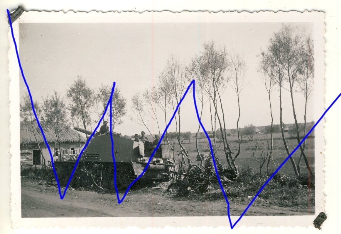 Foto (2) 2.WK Panzer-Haubitze Hummel Pz Art Reg 