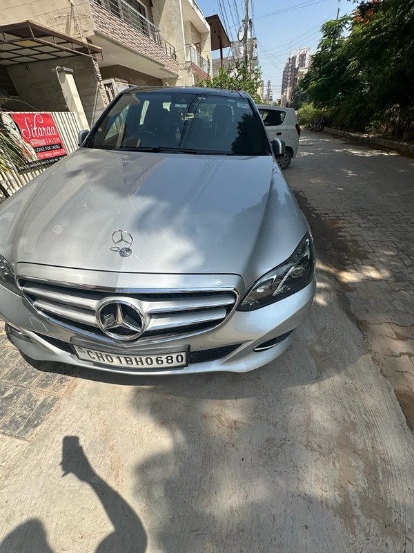 mercedes Benz photo 4