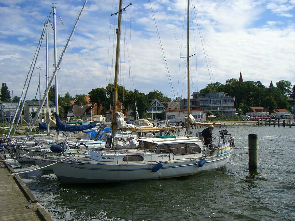 B2004BD2-E4D9-4F11-813F-21526BEEFC4C