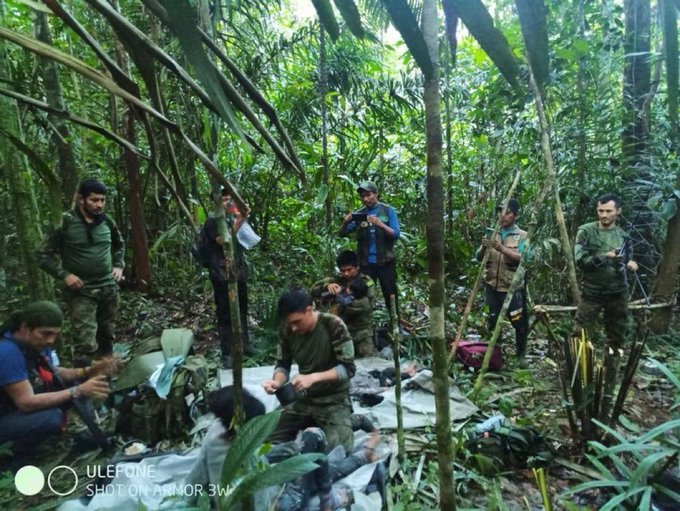 Milagro en la selva colombiana: Encuentran con vida a los 4 niños perdidos en la selva desde hace 40 días Fy-ODtmt-Xw-AYpya4