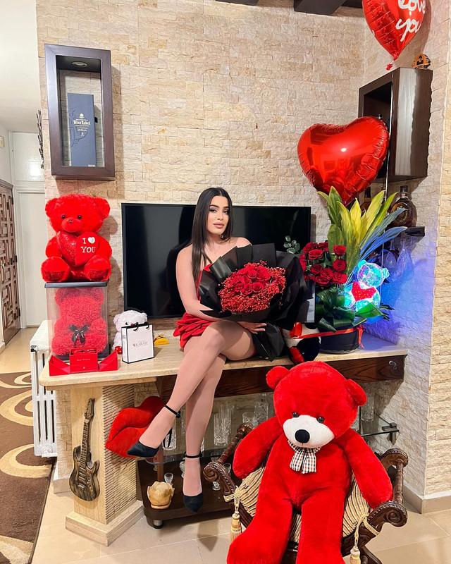 صور إليسا أندونيان 2025 - فضايح مثيرة | إليسا أندونيان سكس 2026! Elissaandonian-1756229955292