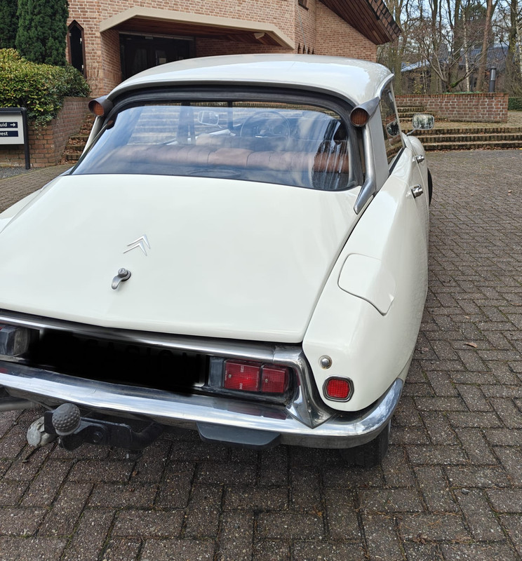 EA22068D 4211 49F1 B34B 96A277807602