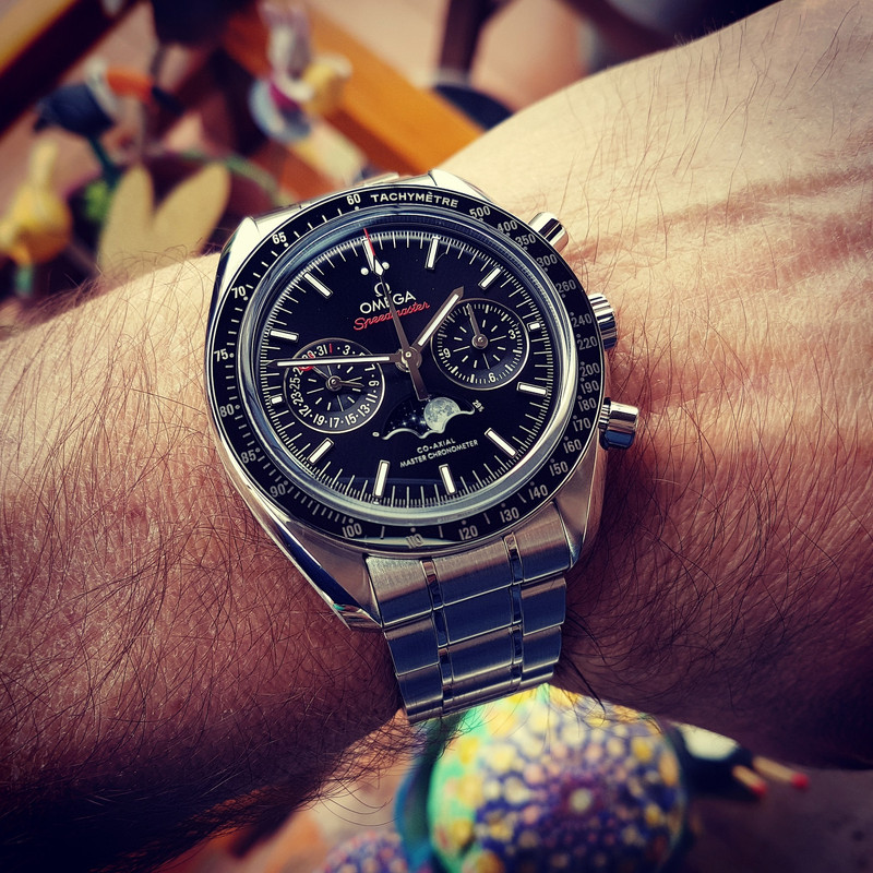 Ω Speedmaster oonphase Co-Axial Master Chronometer Chronograph 44.25mm Cal (1)