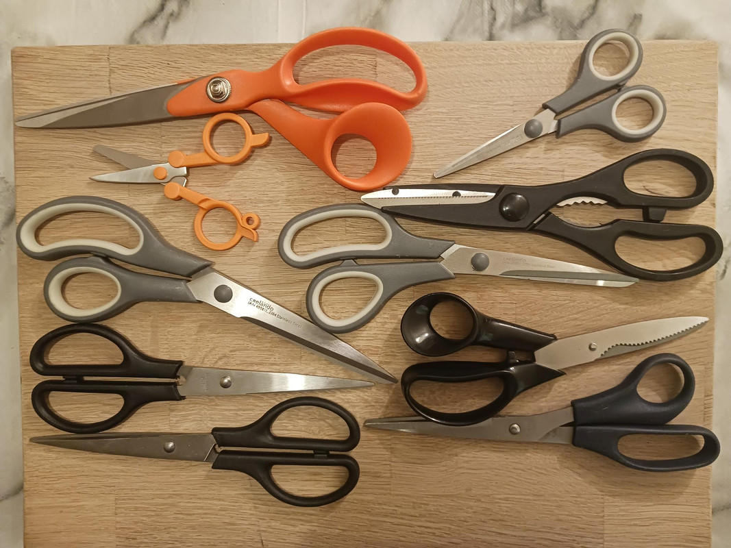 ASSORTED_SCISSORS_3.jpg