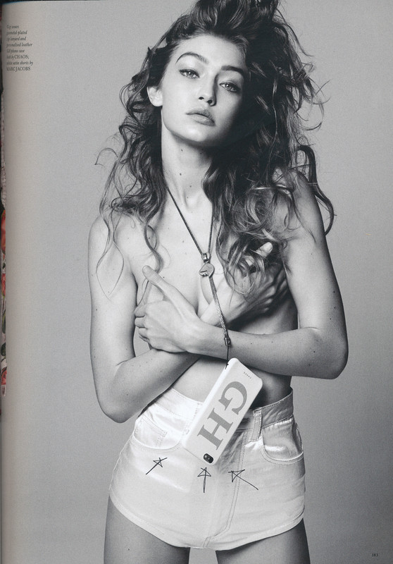 65086714 gigi hadid love magazine issue 17 1